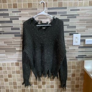 Distresses V-neck Sweater